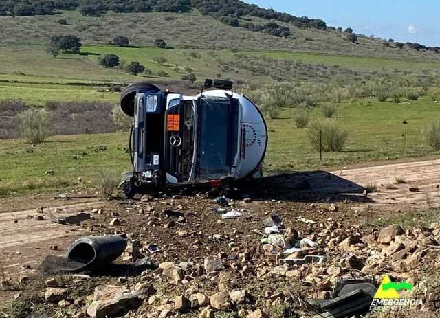 Activado el PETCAM tras un grave accidente de un camión cisterna que transportaba propano