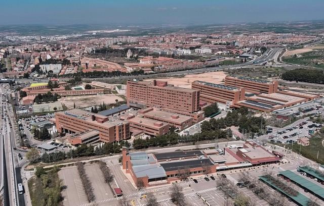 Apuñalan a un hombre de 83 años en un parque público