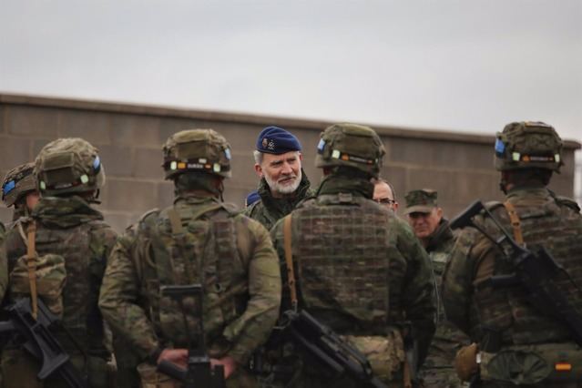 El Rey transmite su apoyo a los soldados ucranianos que se forman en la Academia de Infantería de Toledo