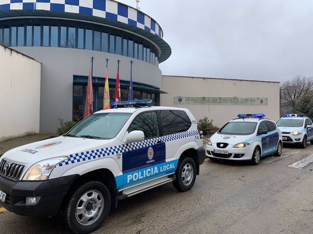 Dos policías resultan heridos tras forcejear con el presunto autor de un robo en una vivienda 