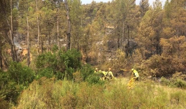 Perimetrado en su totalidad el incendio de Yeste después de seis días desde que se iniciara el fuego